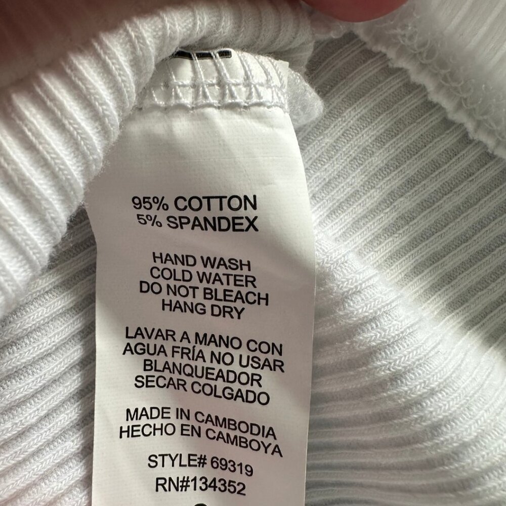 Ambiance White Ribbed Tank Top small NWT - Picture 4 of 5